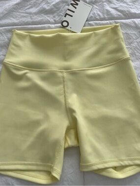 NWT Wilo High-Waist Ribbed Biker Shorts Butter Yellow